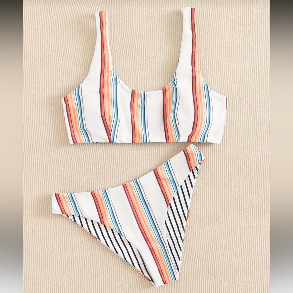 $5 for $20 item: Women’s Reversible Striped Bikini Set